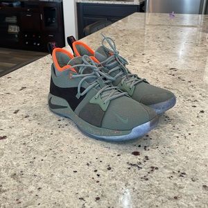 Like new Paul George 2 all star - Palmdale.